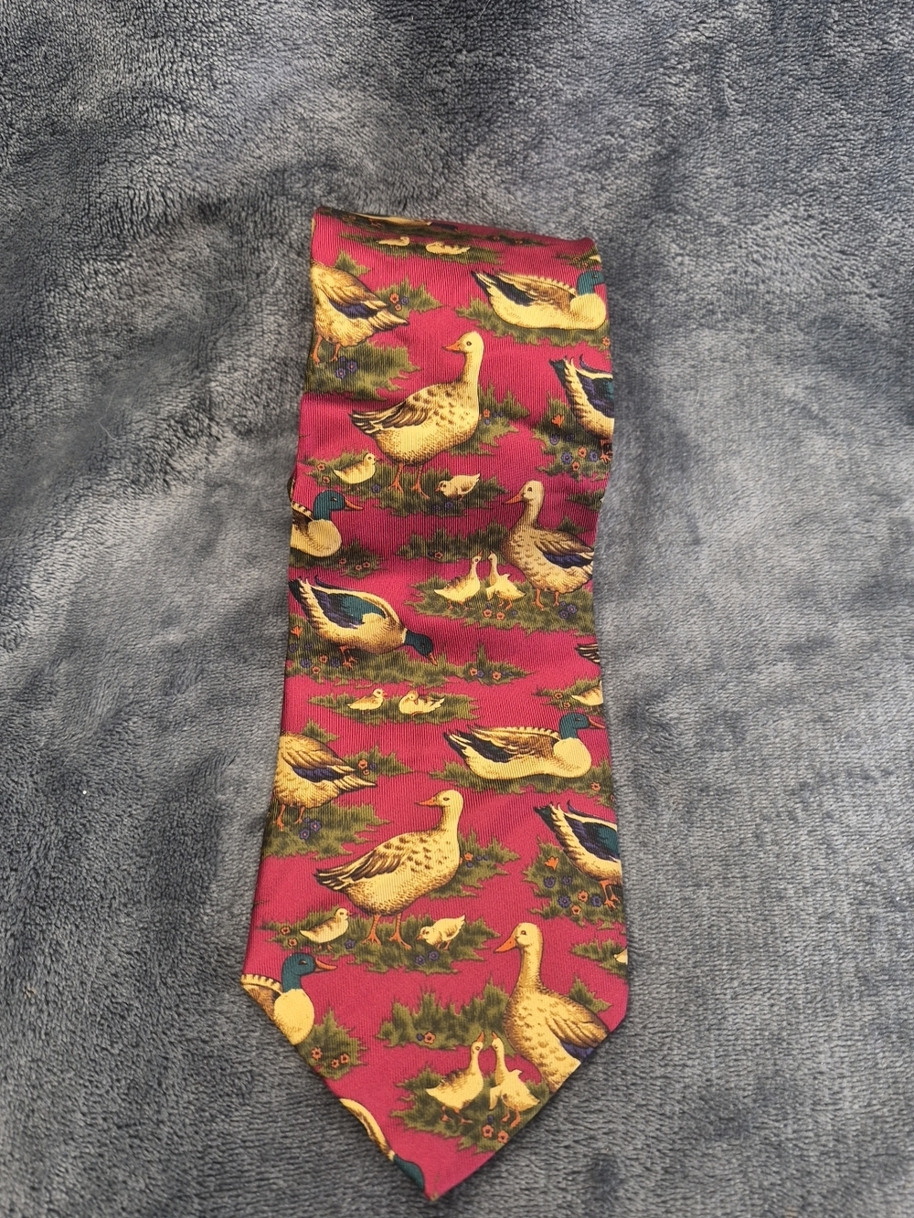 John Comfort Vtg Tie All Silk Red With Ducks In Gold& Green Tones